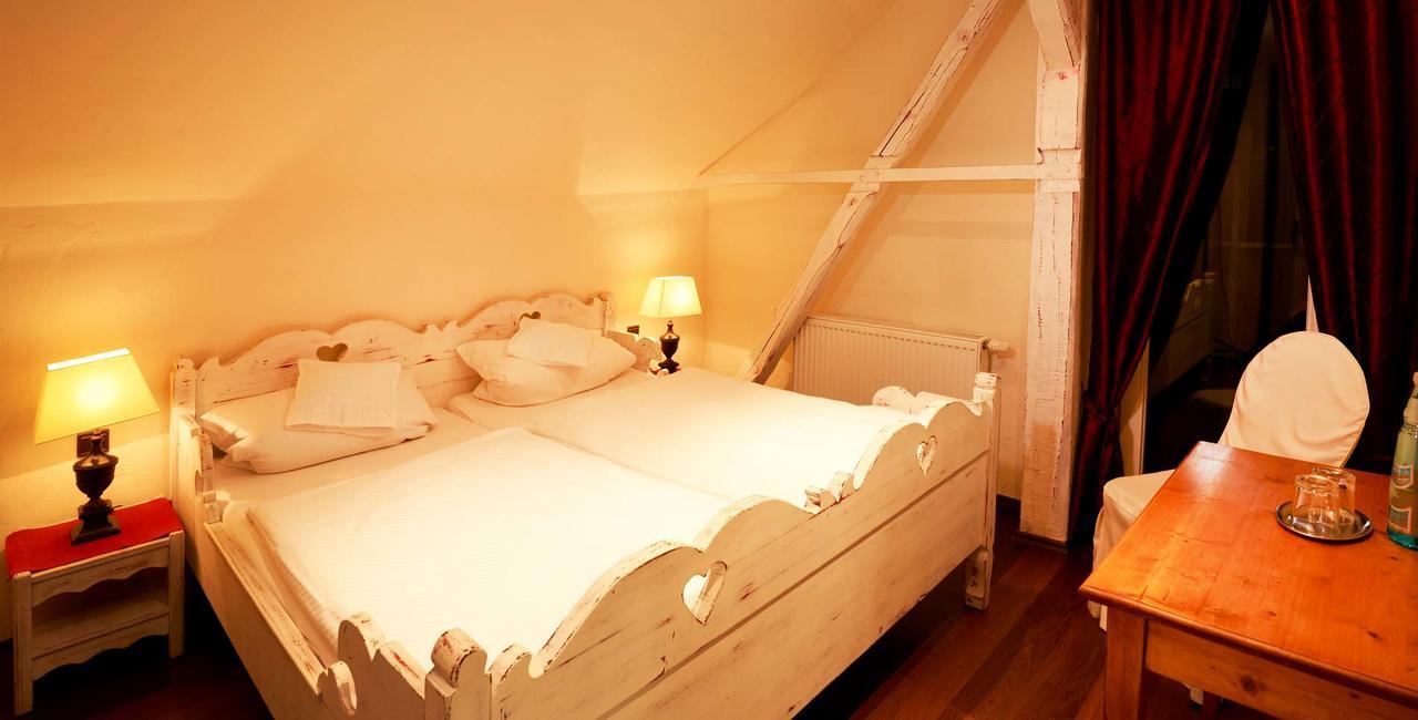 Hotel Der Grischaefer バート・エムスタール エクステリア 写真